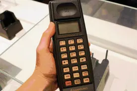 最早的手机竟然不是大哥大！图片