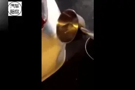 自己动手用热水修复撞凹的后保险杠 就是这么简单