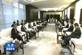 胡和平会见越共中央政治局委员中央书记处常务书记陈国旺