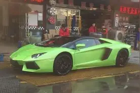 张翰开豪车出街帅炸天 家庭背景遭起底很有钱图片