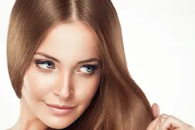 做头发柔顺会伤害发质吗？柔顺头发的危害图片