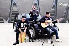 这是我听过的最好听的一个版本 ——《花房姑娘》！图片