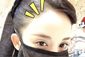 娜扎黑纱防晒面罩防晒新武器 ，不过后面的花裤子是亮点图片