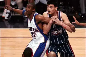 小斯姚明交手回顾：姚明数据战绩均占优 曾创个人新高图片