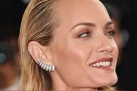 月经推迟7天还没来正常吗图片