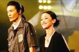 高晓松自曝与朴树通宵聊天追忆往昔，配图却是朴树与周迅的青涩照视频封面