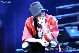 她曾是风靡亚洲的玉女掌门人，如今看Bigbang演唱会，激动起身似迷妹！图片