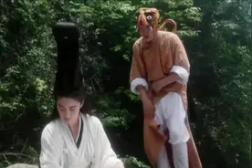 据说她和星爷对戏这段因为尴尬说台词有些紧张，导演却没有删掉视频封面
