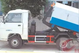 可移动、容量大、密闭性好 勾臂垃圾箱在社区推广为何遇阻？图片