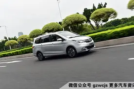 顶配6.49万的“神车”，教授试驾长安欧尚图片