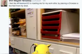 《精灵宝可梦》澳洲上市 宝可梦出现在各式奇怪地点图片