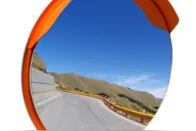 浦北县官福公路安装道路广角镜，行车安全升级！图片