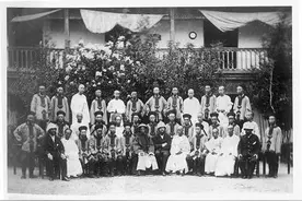 英国肌肉型男变身奶爸带萌娃健身图片