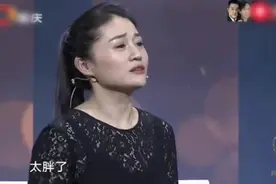 280斤女孩1年减掉100斤，土豪父亲直接奖励跑车：我终身崇拜她！视频封面