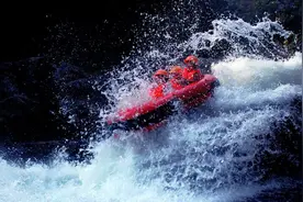 夏天正确打开方式，成都周边漂流耍巴适！图片