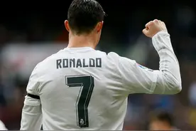 C罗：球队与齐达内更能产生共鸣 本有可能吃牌图片