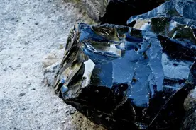 转运辟邪？你得知道黑曜石的净化消磁方法图片