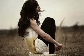 男方家极度偏爱生辰八字，竟找算命先生说我们命中相克！他后悔了图片