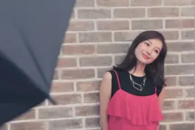 名模励志故事：能成为首席模特靠的不仅是外貌，还必须有那份坚持