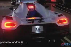 巅峰超跑 柯尼赛格Agera R现身伦敦街头.视频封面