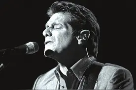 老鹰乐队主唱格列·弗雷去世图片