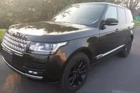 云南的路虎揽胜创世加长版只卖68万，武汉小伙一下全款买了两辆图片