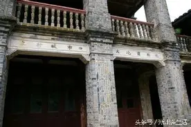 你知道为什么以前淅川的房屋上都要放姜太公的神龛吗图片