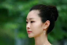 她比郑爽漂亮，与胡歌合作后一炮而红，难怪张翰都捧她图片