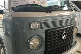 花乡奇葩车之一——大众 Kombi Last Edition图片