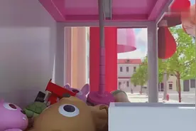 迷你特攻队：秀智和哈利哥哥一起玩娃娃机抓娃娃