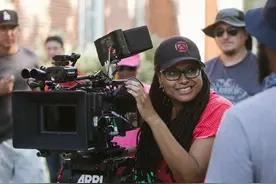 艾娃·杜威内成为首位执导过亿大片的黑人女导演图片