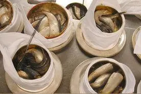 10种最臭的食物----有些还不可思议的变态图片