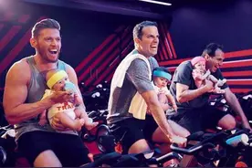 超级奶爸，带萌娃健身图片