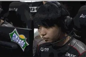 LOL中越神野首次交锋，厂长碾压骚粉，越南Faker神话破灭图片