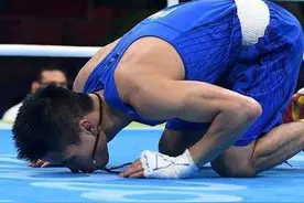 太委屈！吕斌拳击遭裁判暗箱操作 铁血硬汉流热泪！图片