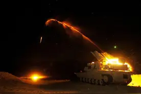 美军专业排雷设备，爆破缆可以远距离处理巨型爆炸物图片