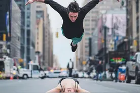 纽约街道上现芭蕾舞者，惊人的街头表演图片