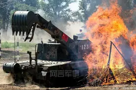 穿越火海无所惧！中国新96装甲工程车在俄参赛表现抢眼图片