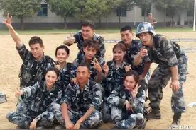 杨幂佟丽娅孙杨《真男》素颜军装出镜，但为什么哪都有沈梦辰？图片