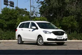 多五种选择 海马V70将推1.5T手动车型图片