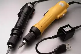 电动螺丝刀使用方法 电动起子如何使用和维护图片