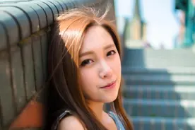 老公打工十年，每月给我寄三千生活费，今年才知是个女人给我汇款图片