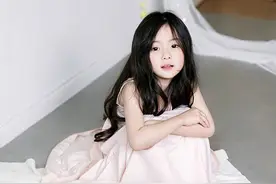 一只好甜的韩国童模新可爱Yewon图片