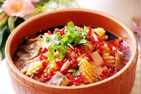 品尝经典川菜之毛血旺图片