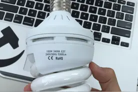 拆解一个当补光灯用的LED节能灯图片