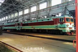 拍客：即将消失的火车头--韶山型机车图片