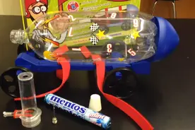 用可乐作为动力，做出动力超强的玩具车图片