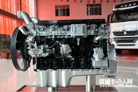 创造重卡最快突破百万公里记录 重汽MC11发动机实拍图片