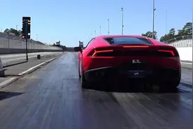 精彩的赛车速度测试比赛 各类型赛车在努力拼搏着