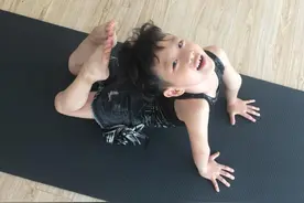 又是一个“别人家孩子"的故事 温岭这个瑜伽男孩图片